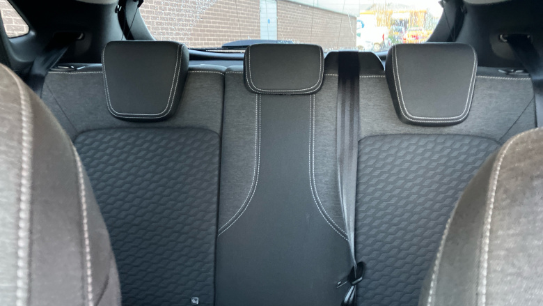 Ford Puma 1.0 EcoBoost Hybrid mHEV Titanium Design 5dr DCT Petrol Hatchback